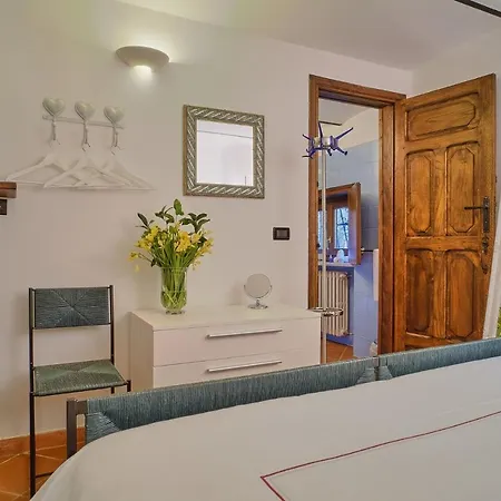 Giarvino Boutique Bed & Breakfast 3*