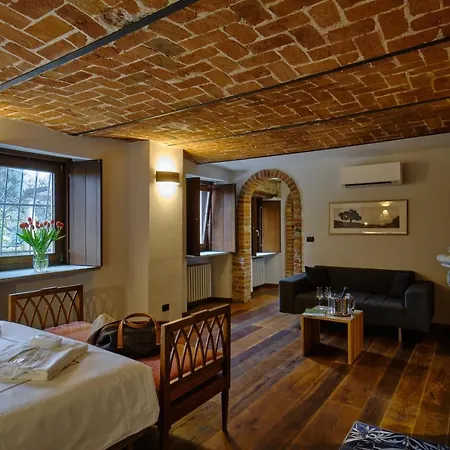 Giarvino Boutique Bed and breakfast 4*