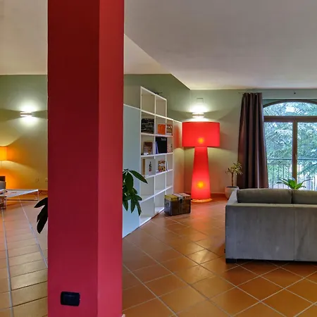 Giarvino Boutique 4*