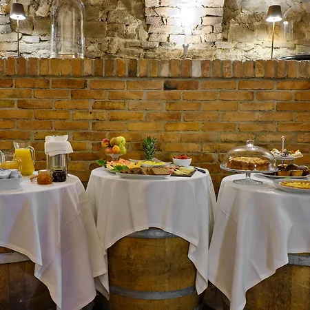 Giarvino Boutique Акви Терме