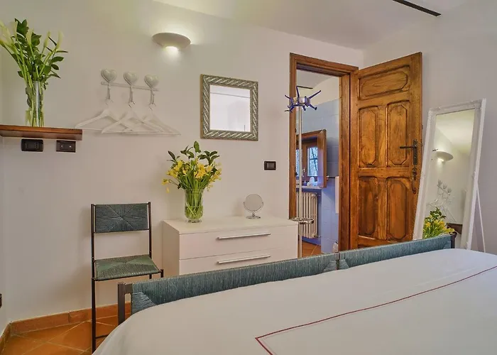 Giarvino Boutique Bed & Breakfast 4*