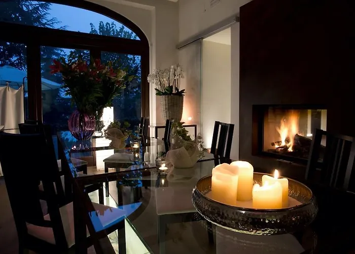 Giarvino Boutique Nocleg ze śniadaniem 4*