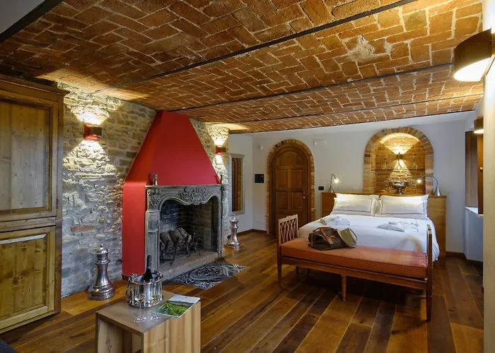 Giarvino Boutique 4*