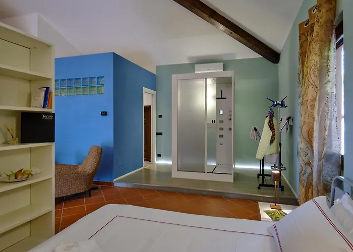 Giarvino Boutique Nocleg ze śniadaniem 4*