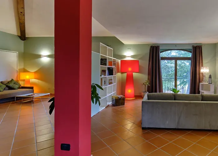 Giarvino Boutique 4*